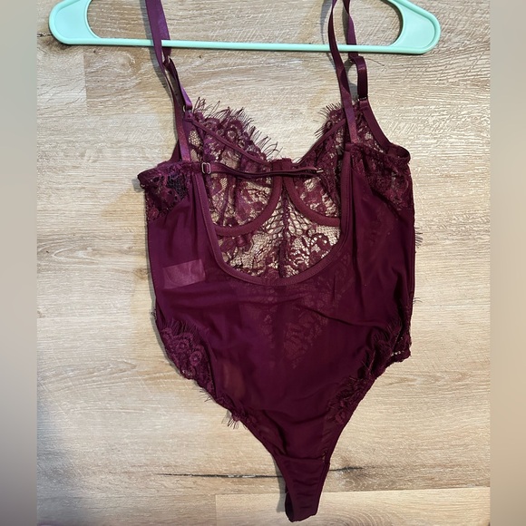 Maroon lingerie lace bodysuit - Picture 2 of 2